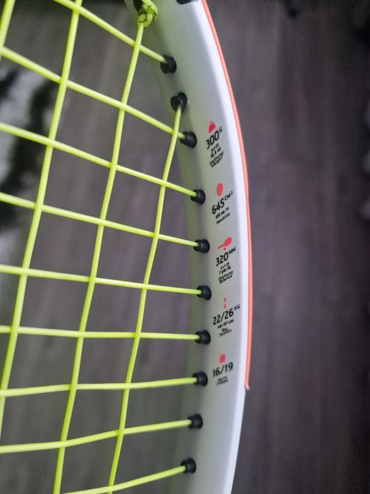 Vand racheta Babolat Pure Strike 100