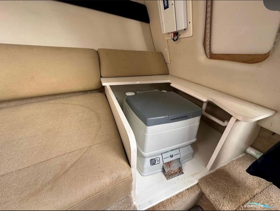 Vand barca Maxum 2400 sc3