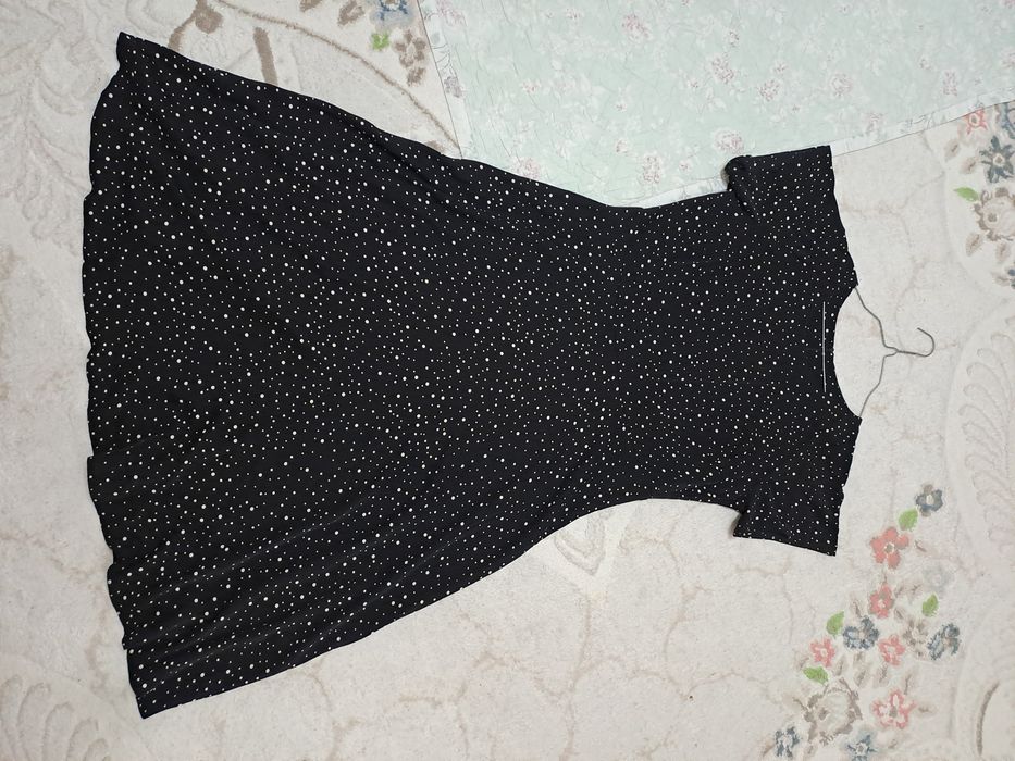 Продам нарядное платье 54 р