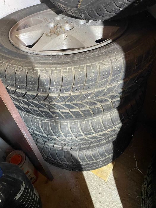 Vand jante originale Ford 15” + anvelope de iarna Kormoran– SET COMPLET