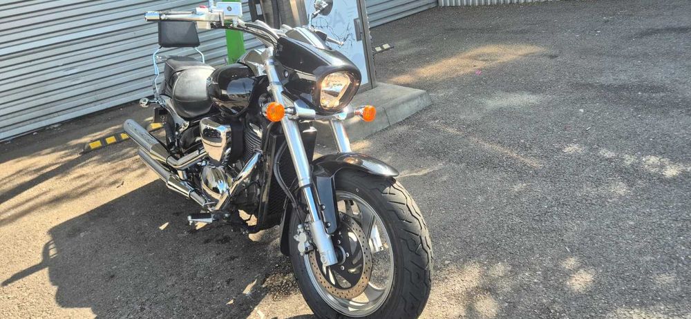 Suzuki Intruder 805