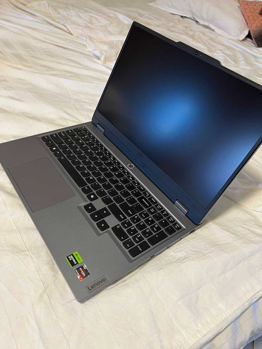 Laptop Gaming LENOVO LOQ 15ARP9, AMD Ryzen 7 7435HS 4.5GHz, 24GB RAM, SSD 512GB, NVIDIA GeForce RTX 4050 6GB