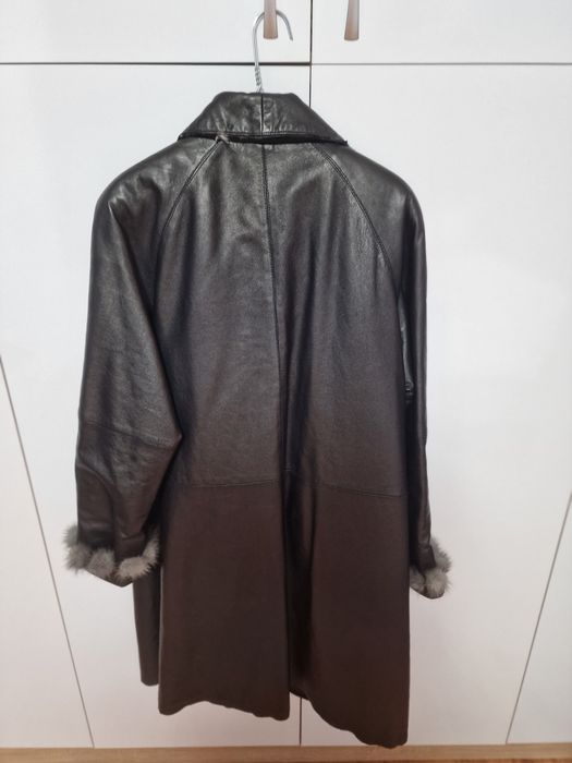 Продавам кожено манто естествена кожа