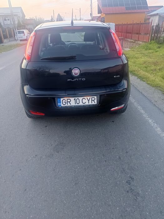VAND FIAT PUNTO EVO BENZINA 1,2 AN 2011 KM 88600 reali