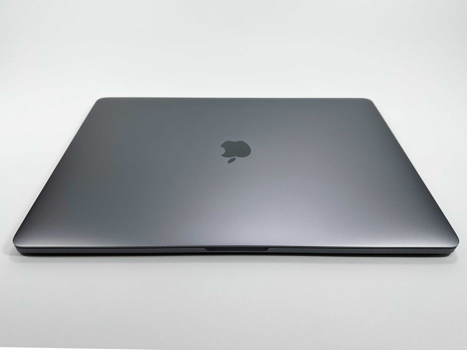 Laptop Macbook Pro Intel i7 16 gb ram 512 gb ssd Ecran 15 inch Retina Radeon Pro Touchbar