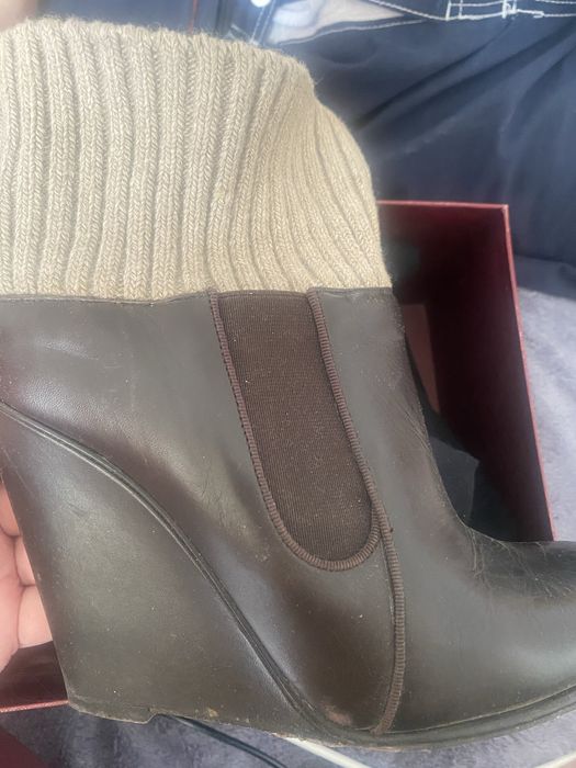 Продам женскую обувь