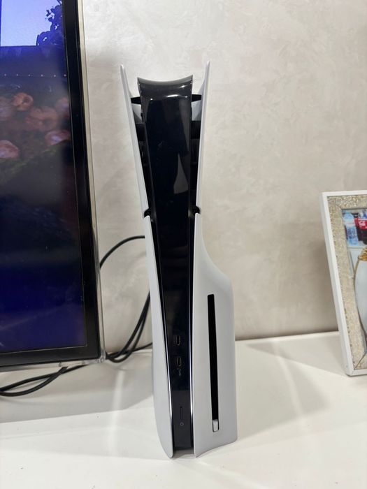 Продам playstation 5 slim