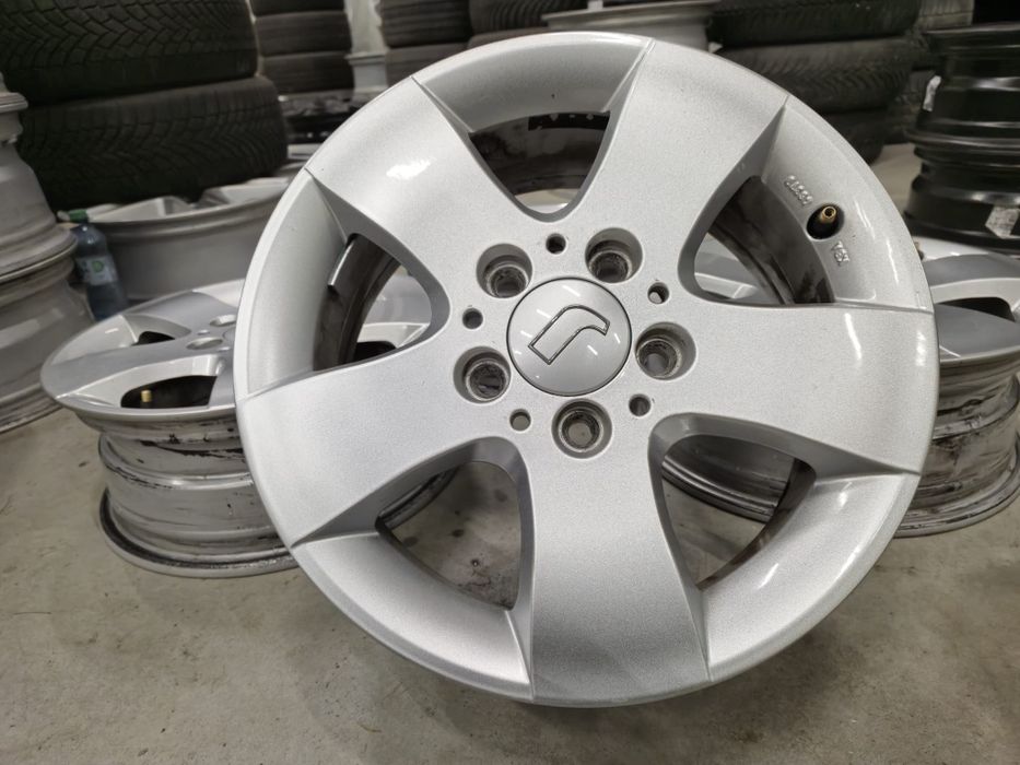Jante 5x114.3 R15 Kia Hyundai Mazda stare foarte buna