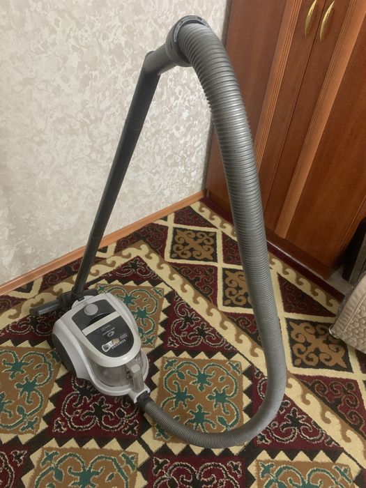 Продам пылесос самсунг