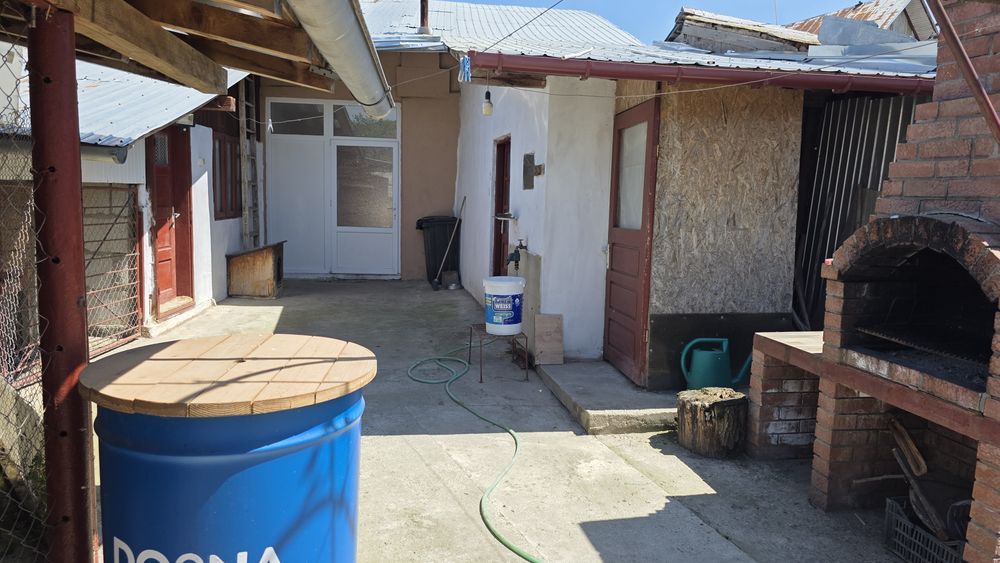 Casa locuibila,  sat Ghirdoveni, la 2 min de Moreni