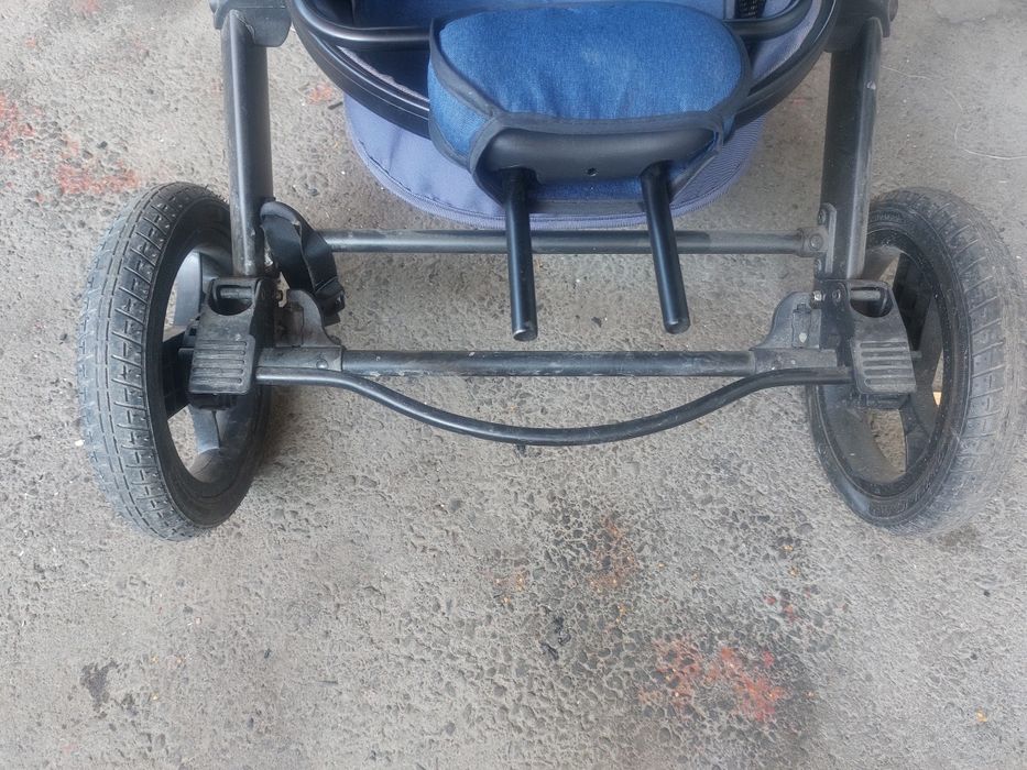 Детская коляска  новая с горным тормозам