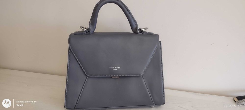 Елегантна чанта David Jones Paris