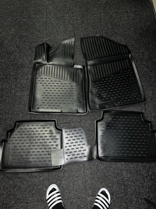 Продам Автоковрики