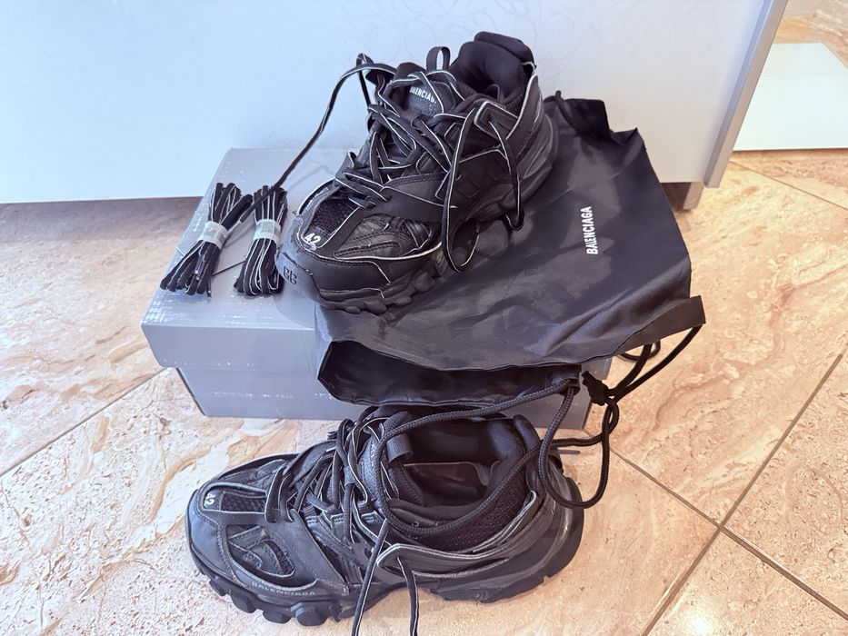 Маратонки Balenciaga 42