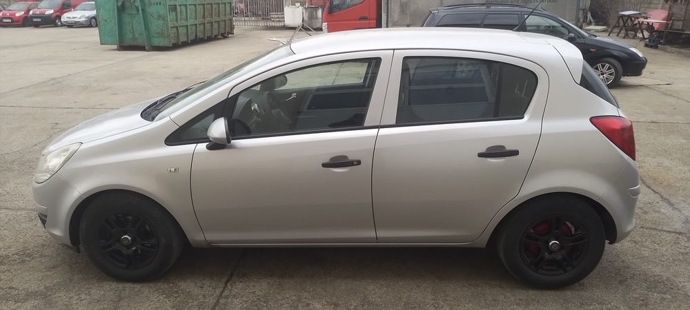 Opel Corsa 1.2 benzina / an 2010
