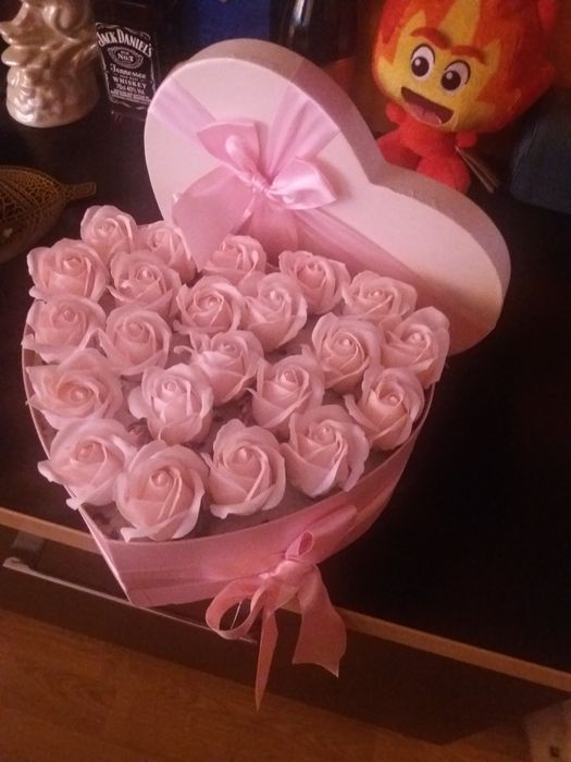 Aranjament flori din săpun