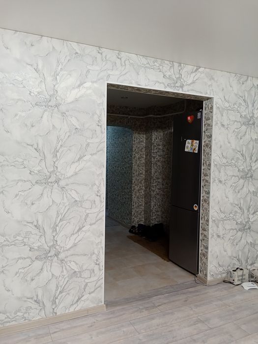 Поклейка обоев от  600 тг. .КВ метр