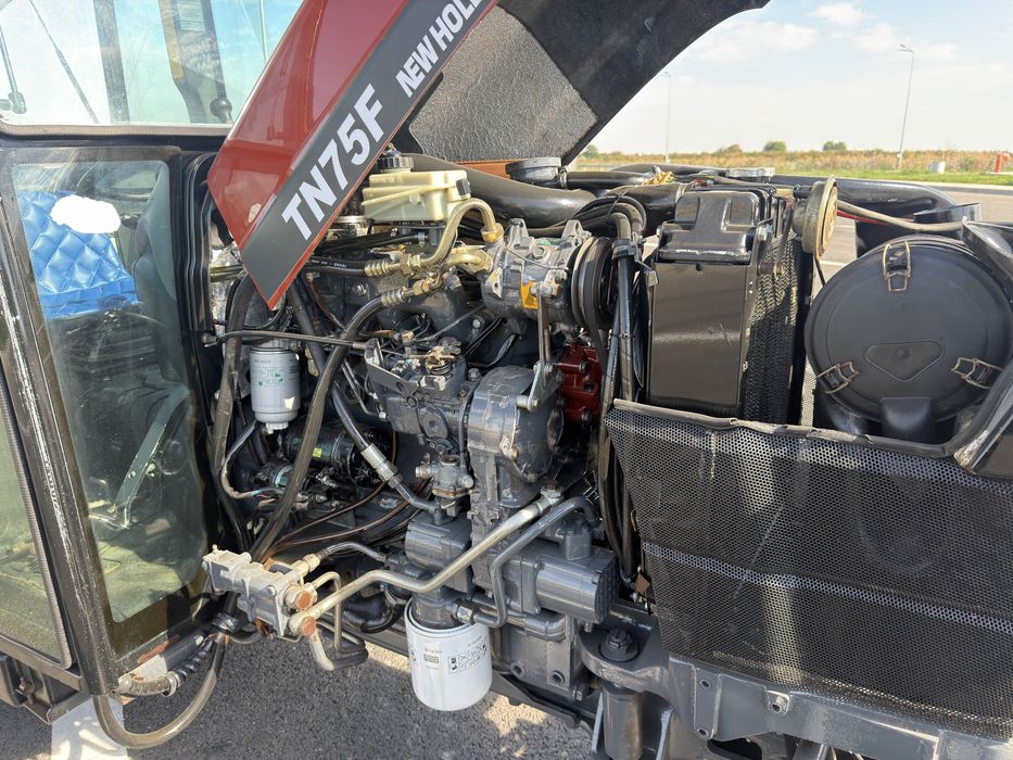 Tractor New Holland TN 75 F Cabina  cu Aer Conditionat an 2002 Import Belgia Fiat 70 90 Fiat 80 90 New Holland TD 65 TD 75 TD 85 Case John Deere Claas
