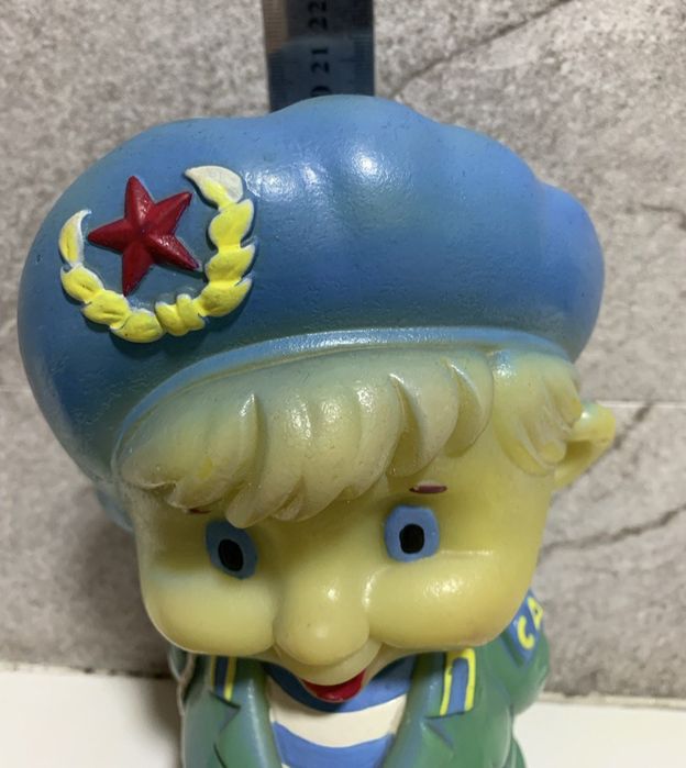 Продам резиновую игрушку