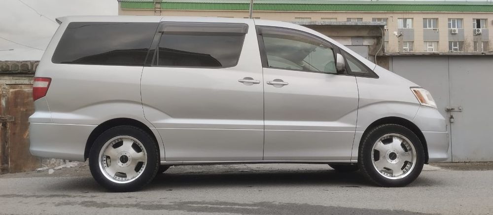 Toyota Alphard г.2003
