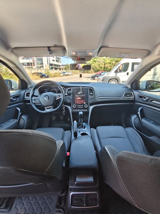 Vând Megane IV 1.3 benzina
