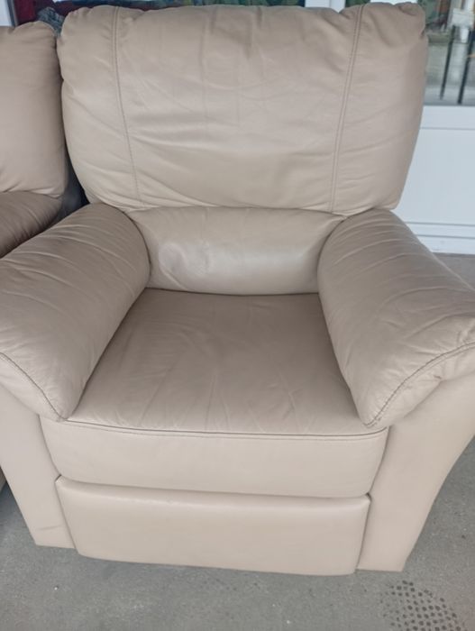 Fotoliu extensibil din piele naturală