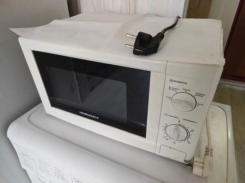 Микроволновая печь Горизонт / Horizont