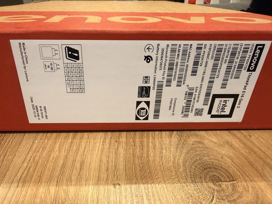 Laptop Lenovo ThinkPad E16 Gen 3 + mouse Lenovo si rucsac lenovo
