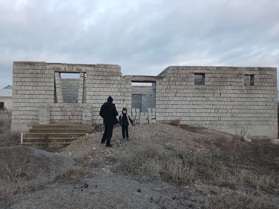 Жер сатылады.《үйімен》