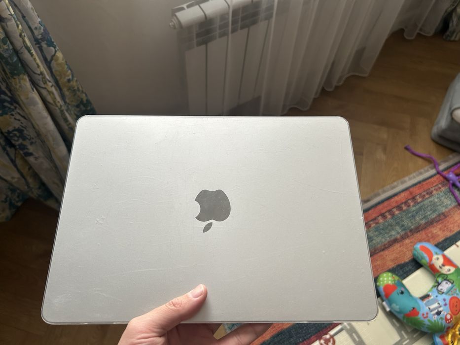 Продам macbook air m2
