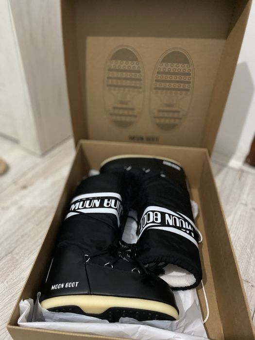 Moon boots negre marimea 39-41