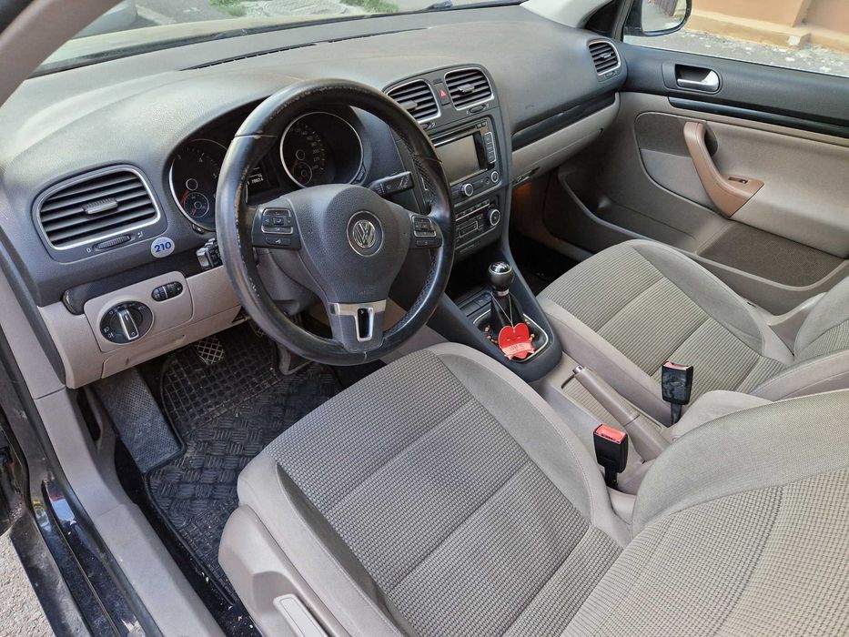 VOLKSWAGEN Golf 2011 — imagine 2