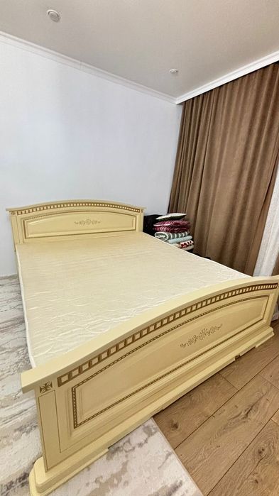 Продам Кровать размер 180×200