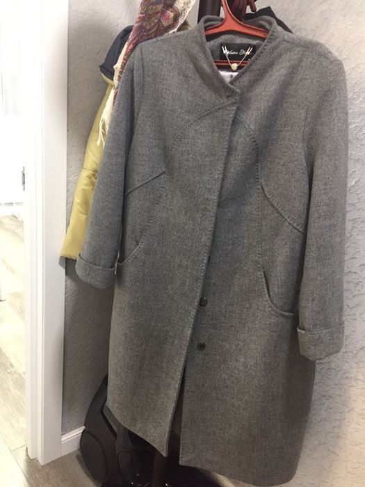 Женское осеннее демисезонное пальто