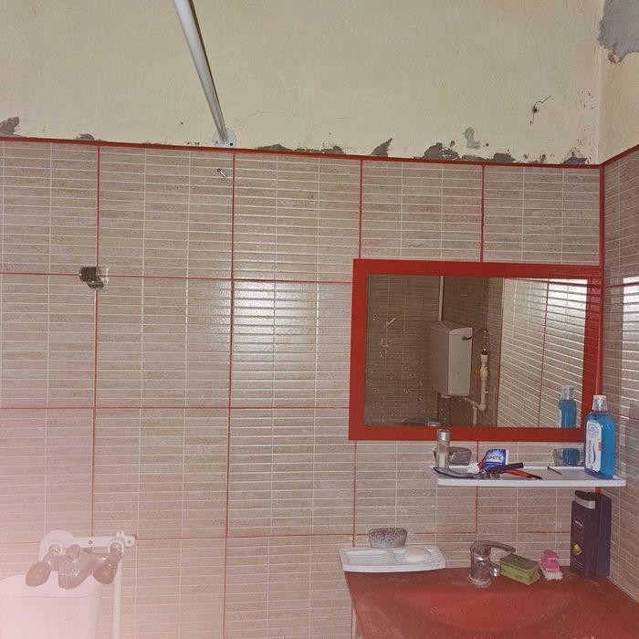 Se oferă spre închiriere casă  în :Ploiesti ,zona : Mihai Viteazul