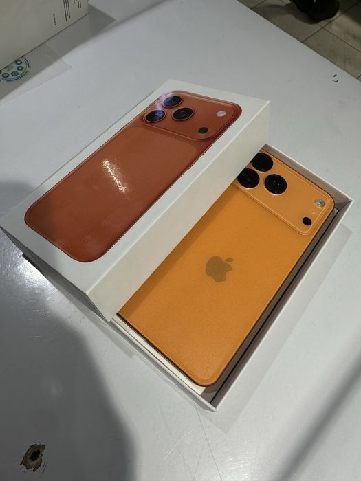 Продам Телефон Айфон 17 Про Макс