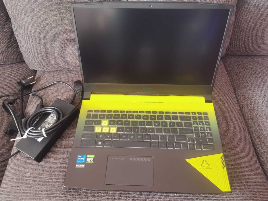 Laptop Gaming MSI Crosshair 15 B12UEZ – i7-12700H / RTX 3060 /