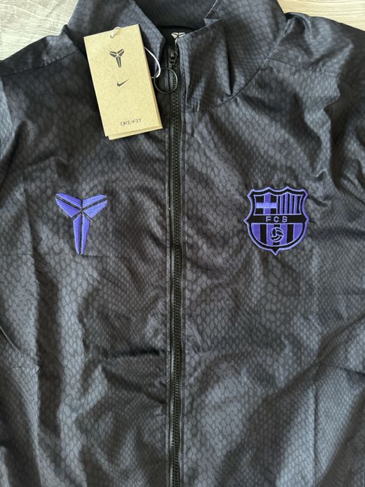 Ветровка Барселона х Nike Kobe