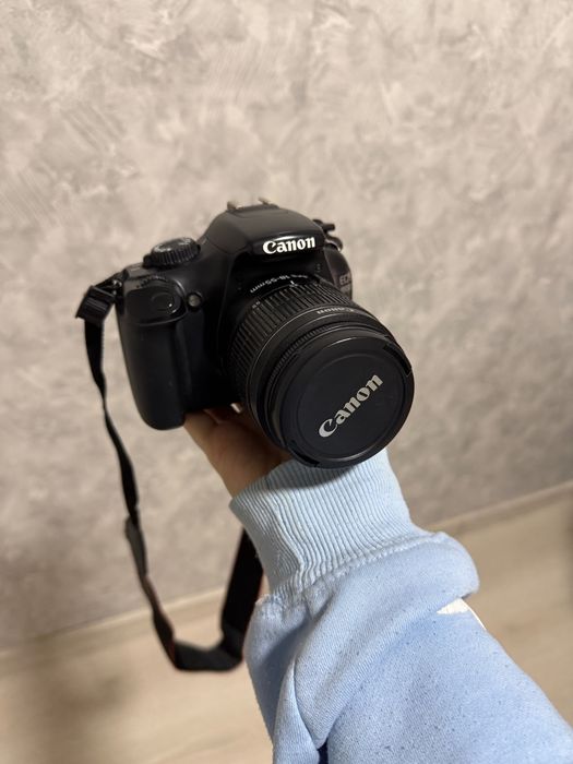 Зеркальный фотоаппарат Canon 1100D Kit 18-55mm