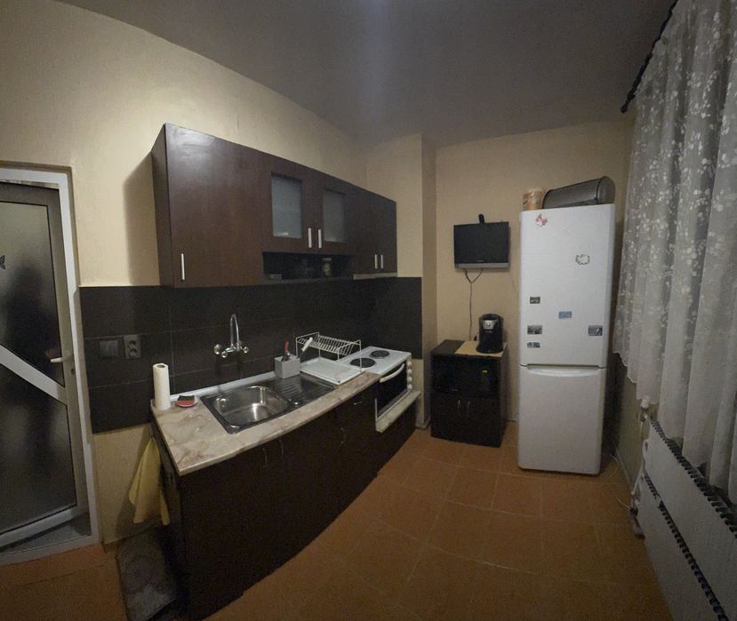 Дава се под наем Двустаен апартамент в Варна, Кайсиева градина - 46 кв.м за 346.8 € - Снимка #3