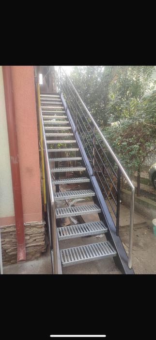 Scari metalice la orice dimensiune