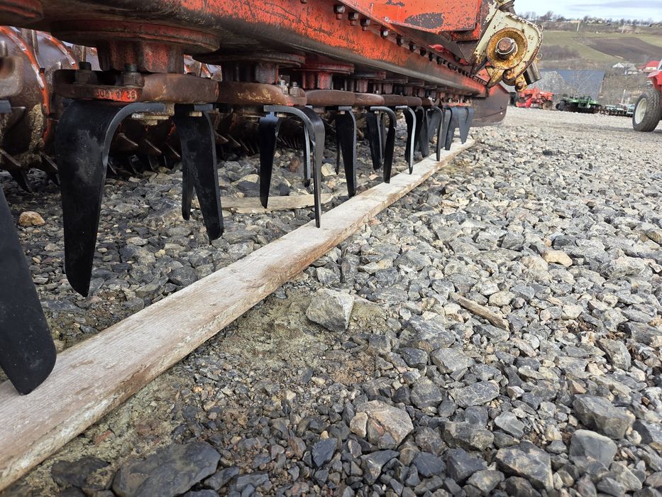 Freza Grapa Rotativa Kuhn HRB 401D