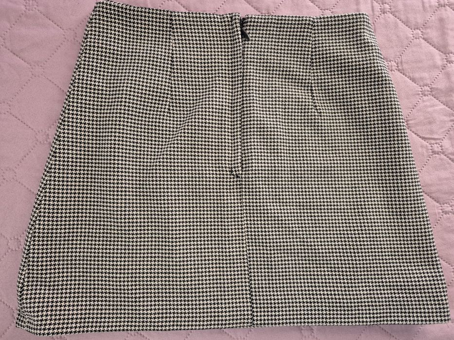 Пола,размер с,неразличима от нова!