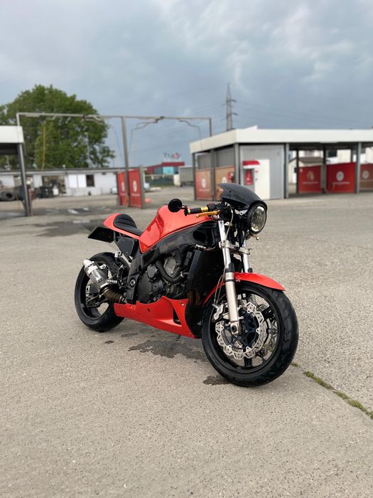 2000€ - Suzuki GSXR 600 cafe racer