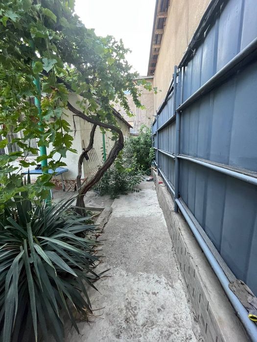 Продаётся дом в Миробадском районе