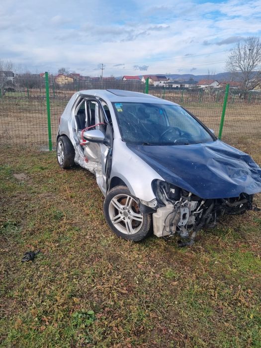 Vand golf 6 / dezmembrez 2.0  euro 5 4x4