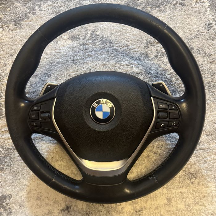 Volan original BMW cu comenzi și padele – compatibil Seria F