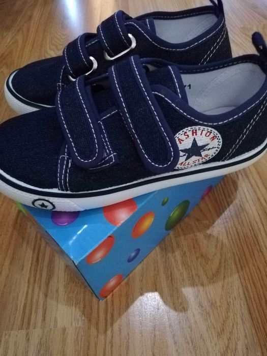 Детски обувки нови № 30