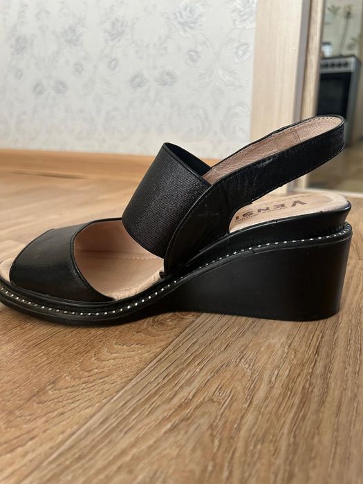 Женская обувь / Босоножки