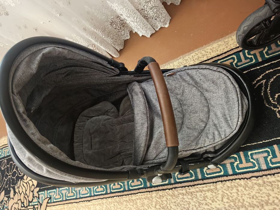 Коляска фирмы кидило. Kolyaska kidilo